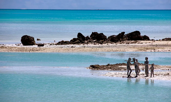 kiribati Young boys cover 014