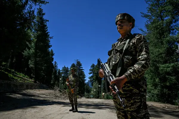 01int india kashmir 10 wqmv articleLarge