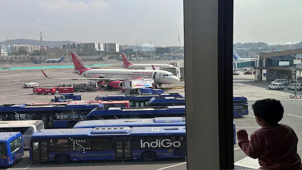 2024 10 17T082736Z 1 LYNXMPEK9G08K RTROPTP 4 INDIA AVIATION BOMB THREATS 1 2024 10 f27f0f6f959319e0090f13847f574a87