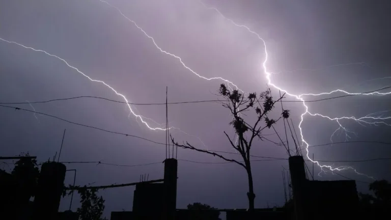 Delhi Thunderstorm Surprises IMD, Triples May Rainfall Average