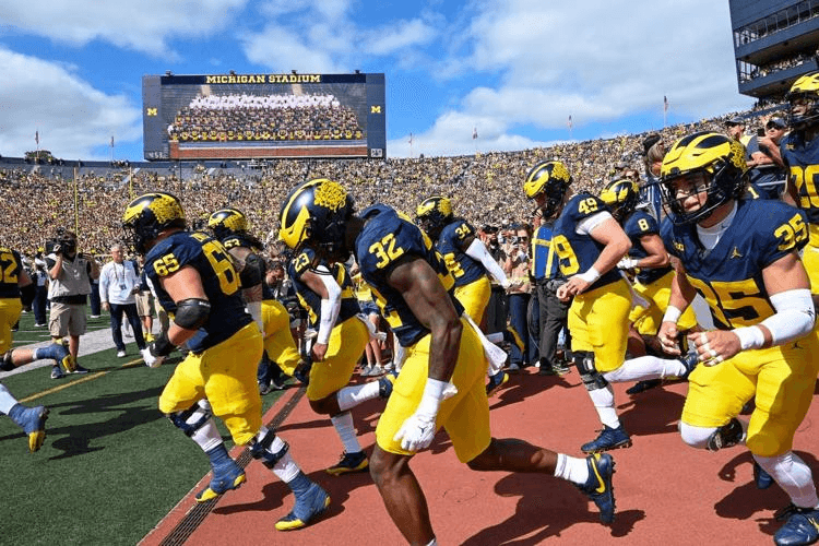 Top 7 College Towns for Sports & Culture You’ll Love 1 image 629