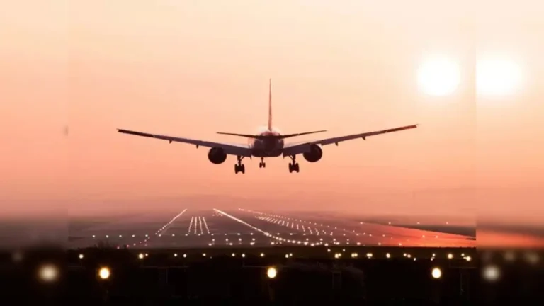 Indian Airspace Emergency After Operation Sindoor: Flights Suspended, Pakistan Responds