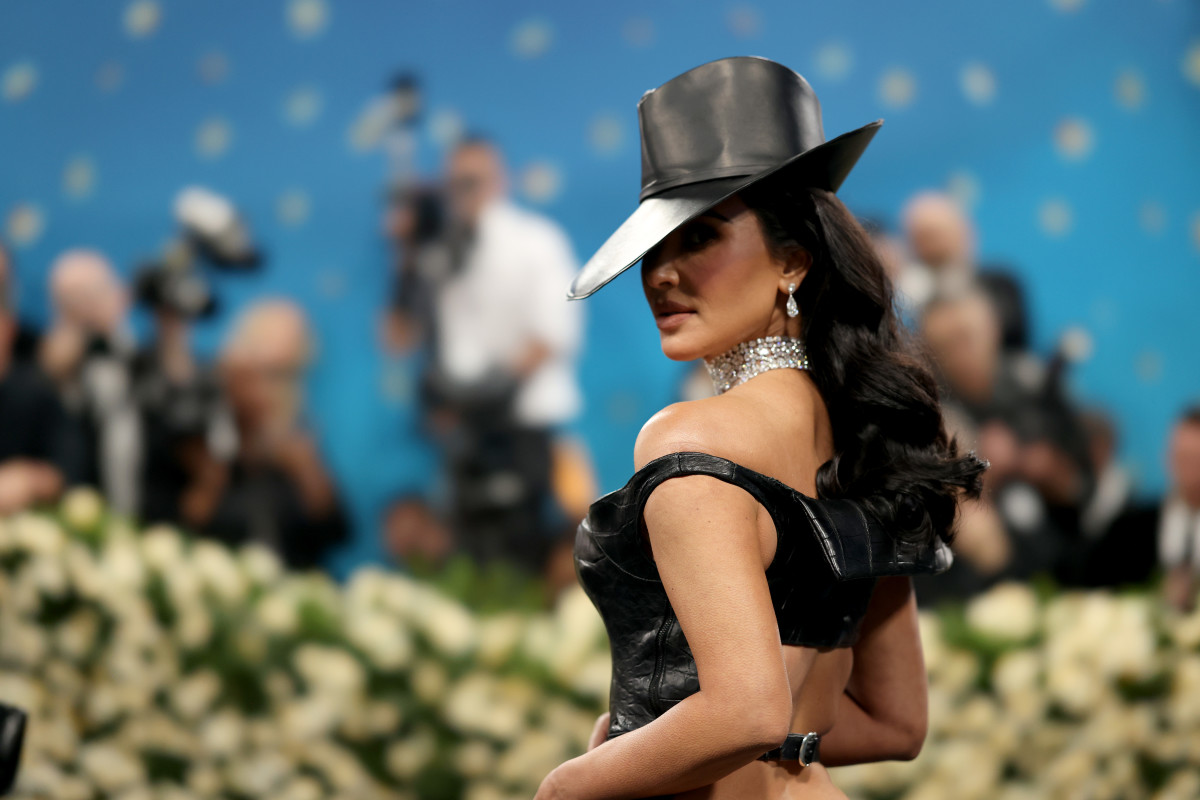 the 2025 met gala celebrating superfine tailoring black style arrivals