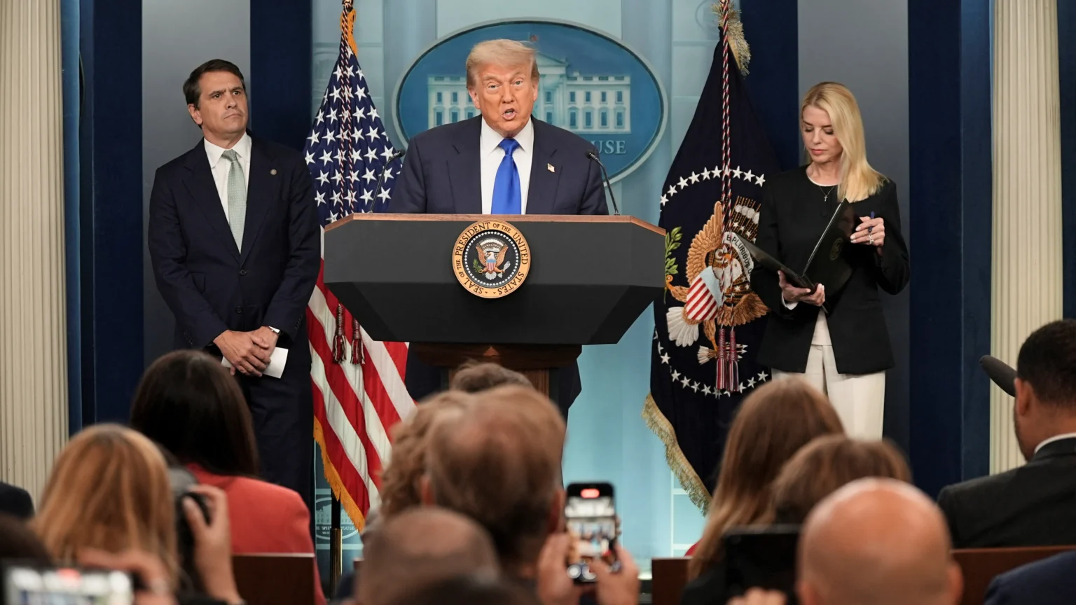 84386716007 20250627 t 155354 z 1787300096 rc 23 bfaj 5 zwc rtrmadp 3 usatrump
