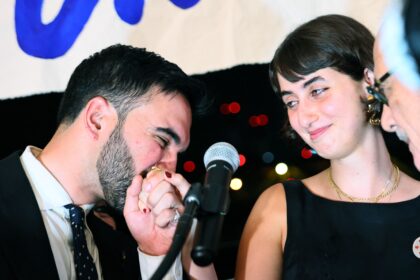 US MAYORAL CANDIDATE FOR NEW YORK ZOHRAN MAMDANI HOLDS PRIMARY E 33 1750914990472