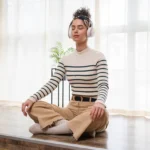 micro meditation reducing stress 01 750x